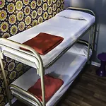 Woodstock Montmartre By Hiphophostels