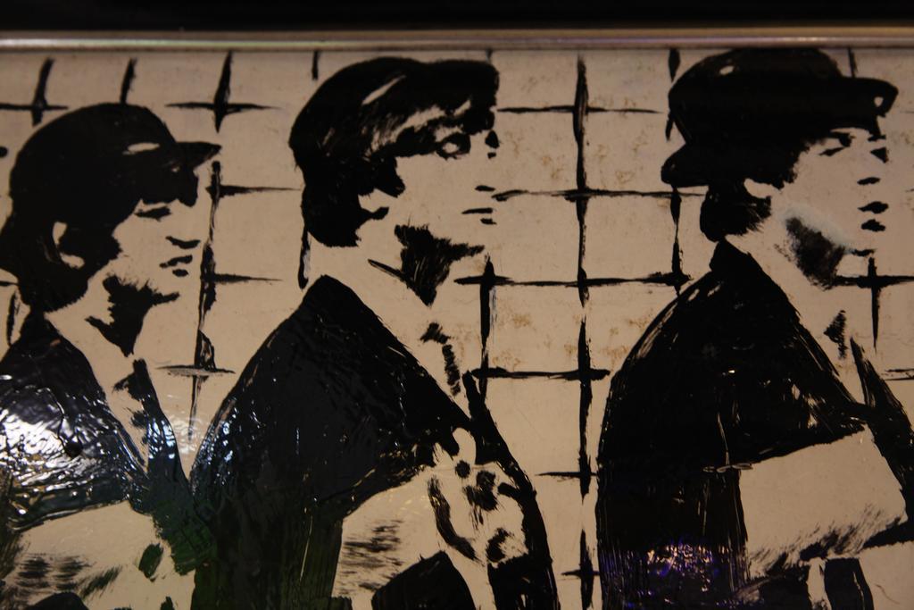 Woodstock Montmartre By Hiphophostels *